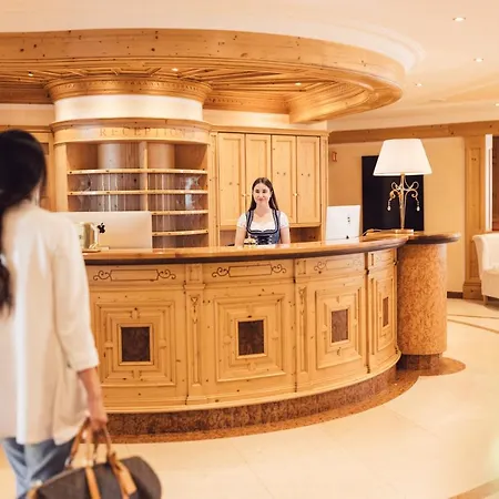 Alpenpalace Luxury Hideaway & Retreat Hotel