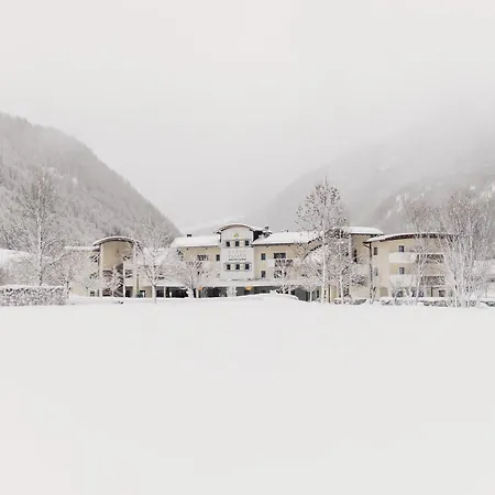 Alpenpalace Luxury Hideaway & Retreat Hotel