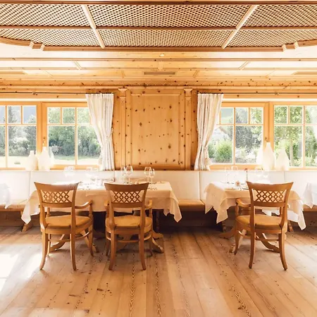 Hotel Alpenpalace Luxury Hideaway & Retreat 5*