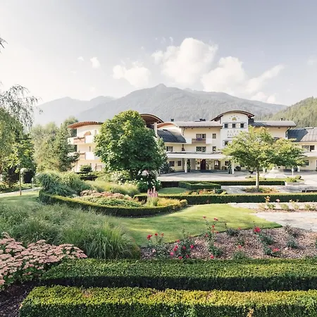 Hotel Alpenpalace Luxury Hideaway & Retreat 5*