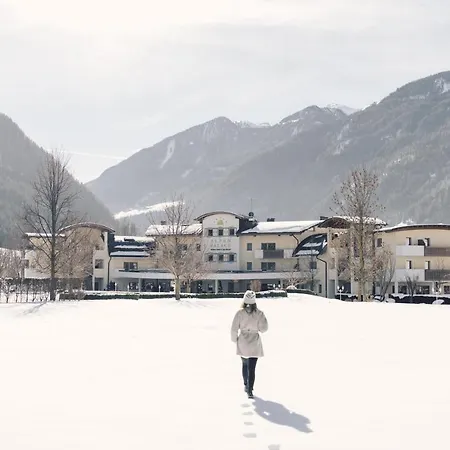 Alpenpalace Luxury Hideaway & Retreat Hotel Lutago