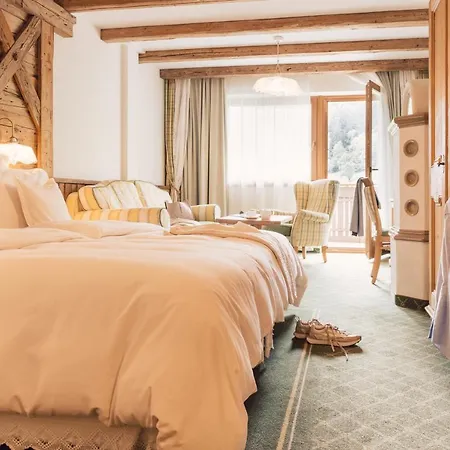호텔 Alpenpalace Luxury Hideaway & Retreat 루타고